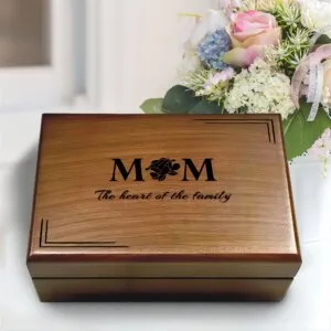 Personalized Gift Box for Mom, Mom Keepsake Box, Mother Memory Box, Gift Box for Mom Birthday, Jewelry Box for Mom, Meaningful Gifts for Mum