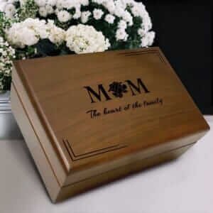 Personalized Gift Box for Mom, Mom Keepsake Box, Mother Memory Box, Gift Box for Mom Birthday, Jewelry Box for Mom, Meaningful Gifts for Mum
