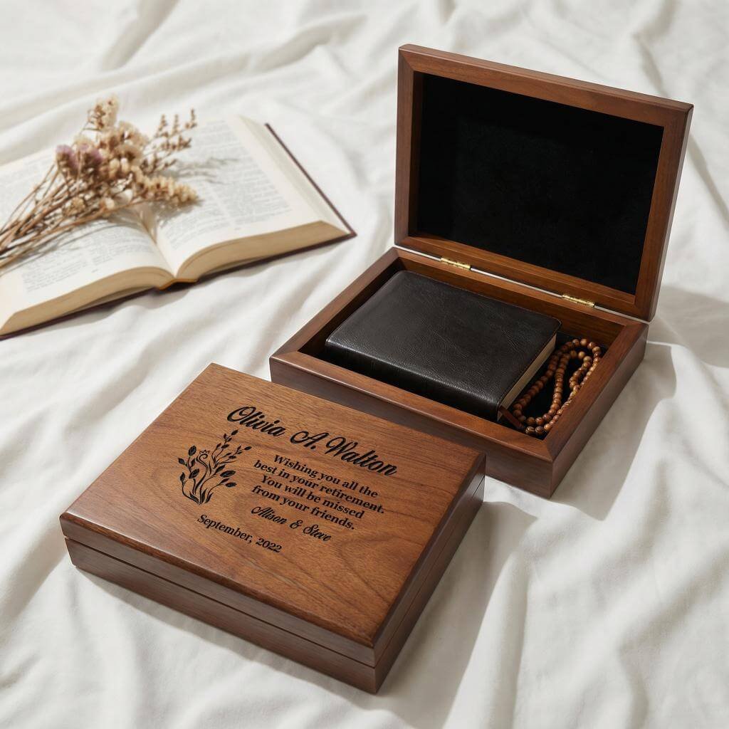 Retirement memory box for women: a special memento for cherished memories.