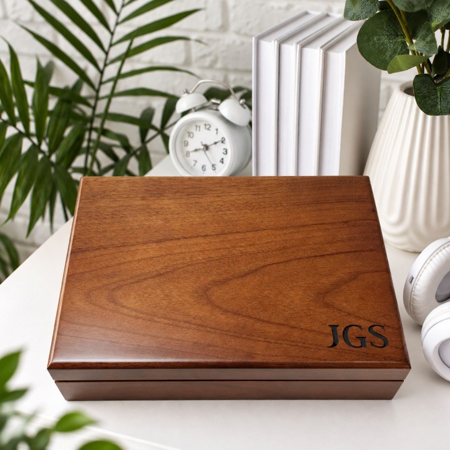 Personalized walnut keepsake box for men, engraved Christmas gift